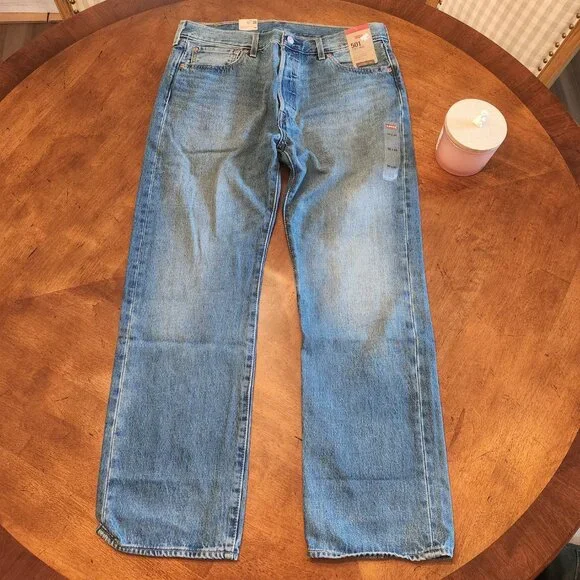 NEW Levi's 501 jeans, Men's 35x30 - Picture 3 of 3